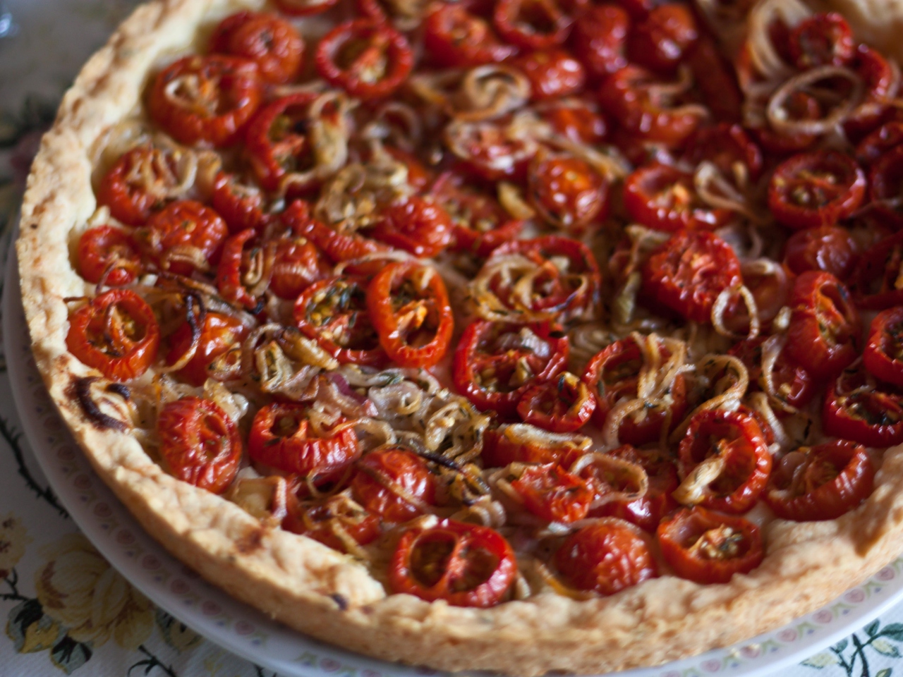 Cheese Pie with Tomatoes
