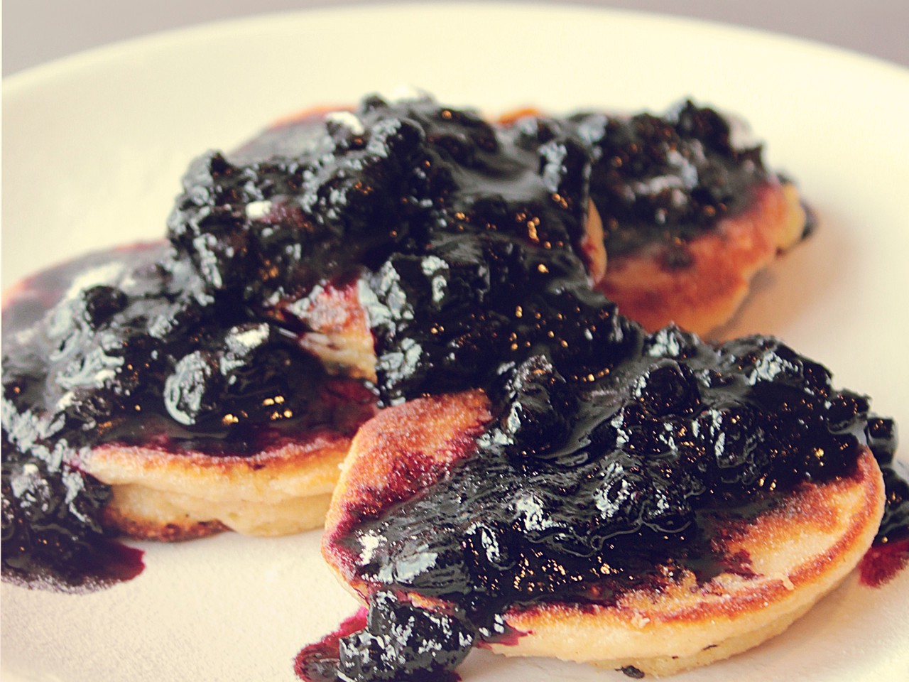 Cheese Pancakes with Blueberry Topping