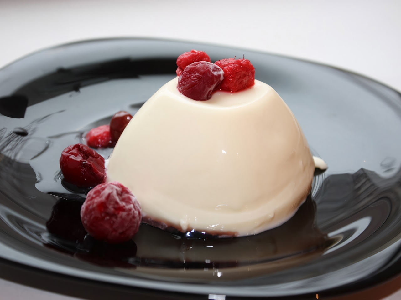 Creamy Vanilla Panna Cotta