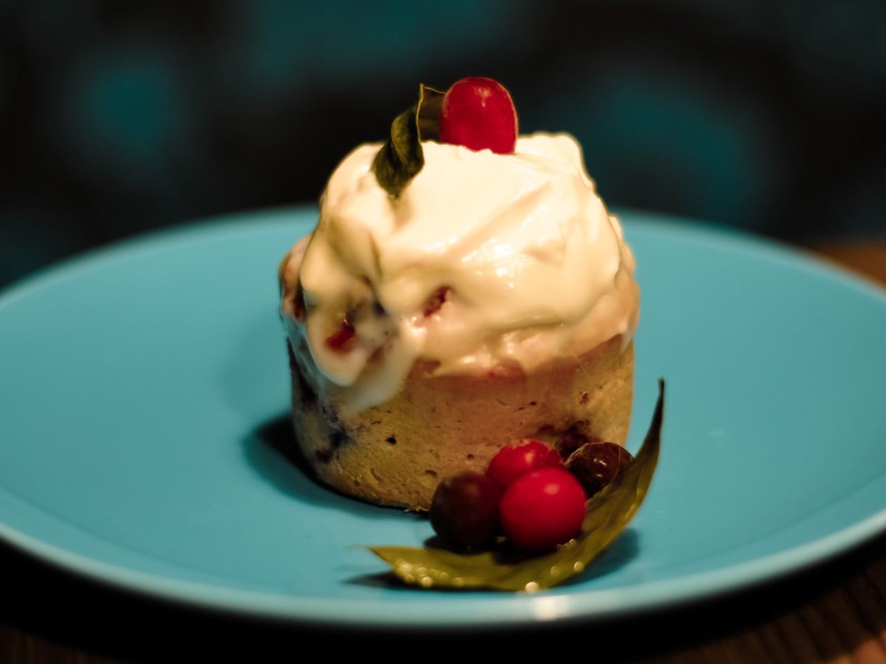 Sour Cream Berry Muffins