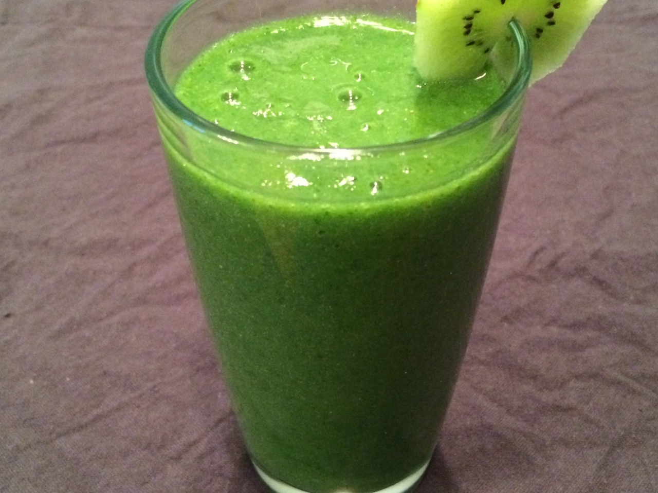 Feijoa Smoothie with Spinach
