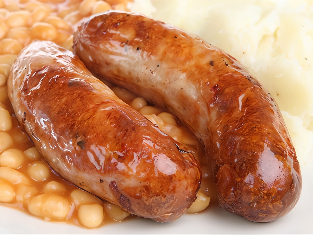 Sausages with Mashed Potatoes and Wine Sauce