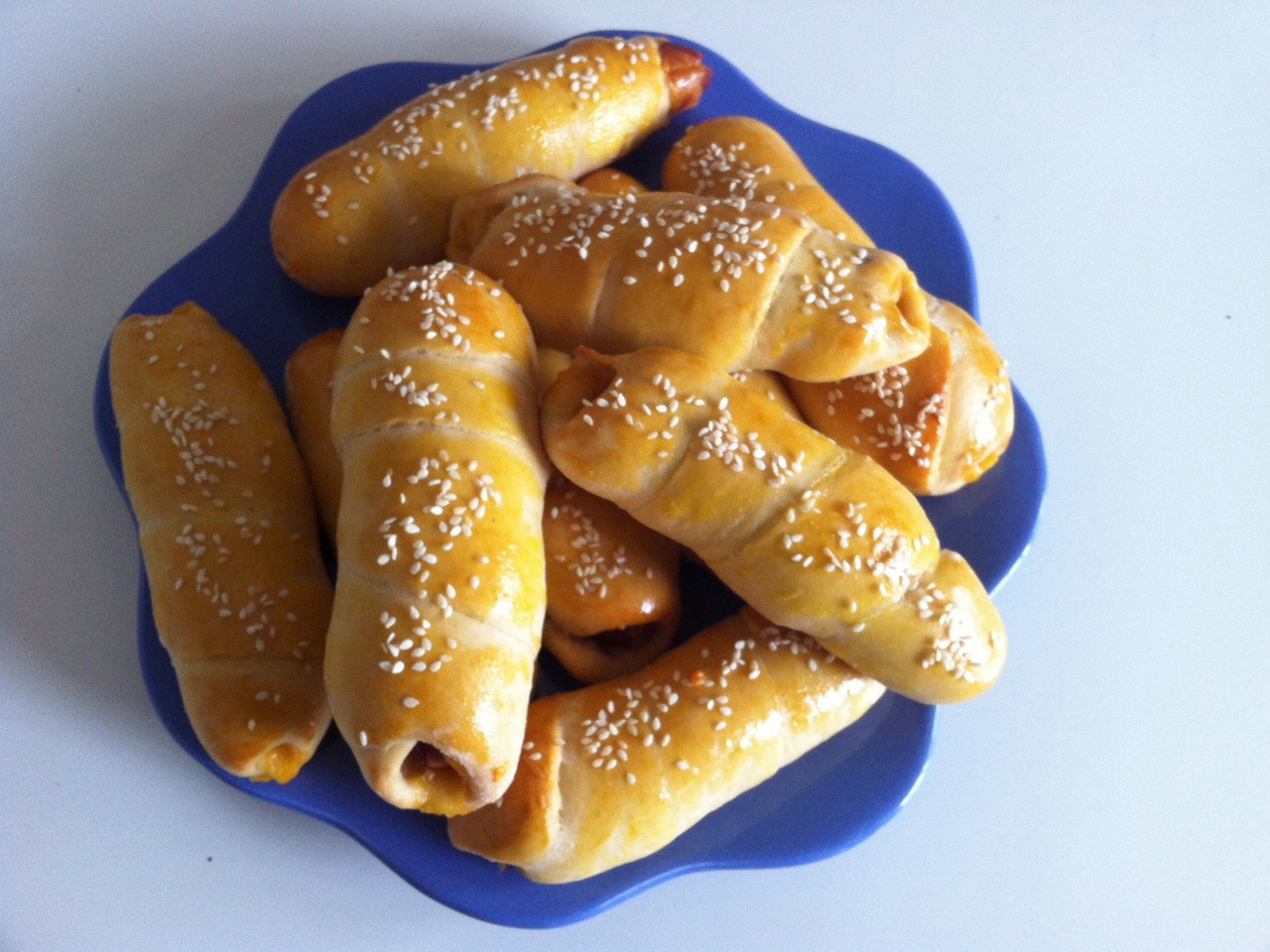 Sausages with Mozzarella in Yeast Dough