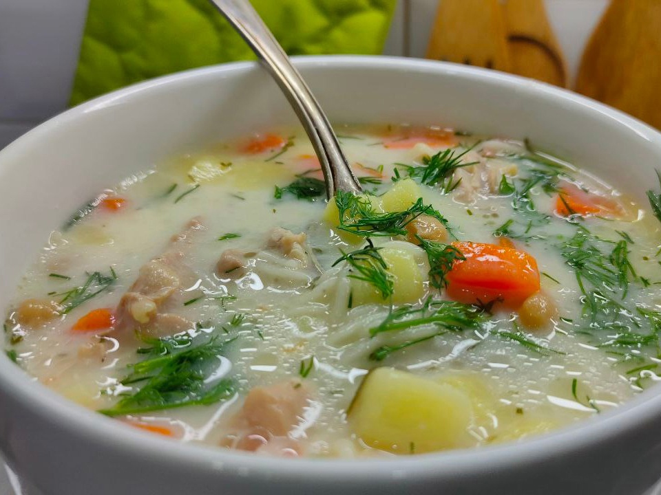 Chicken Soup with Processed Cheese, Chickpeas, and Vermicelli