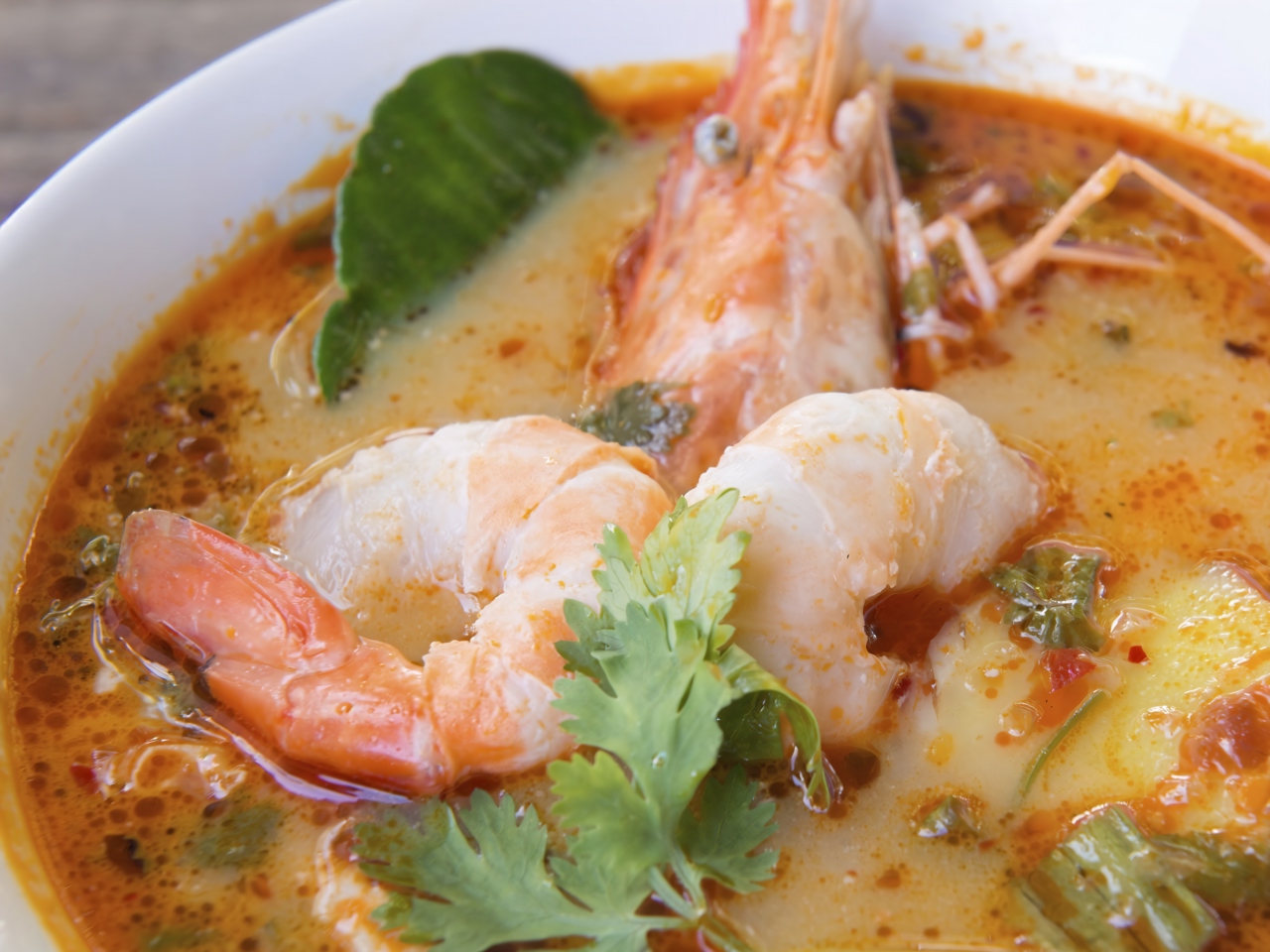 Тайский суп «Том Ям»: рецепт от шеф-повара Сергея Николаева: пошаговый рецепт c фото