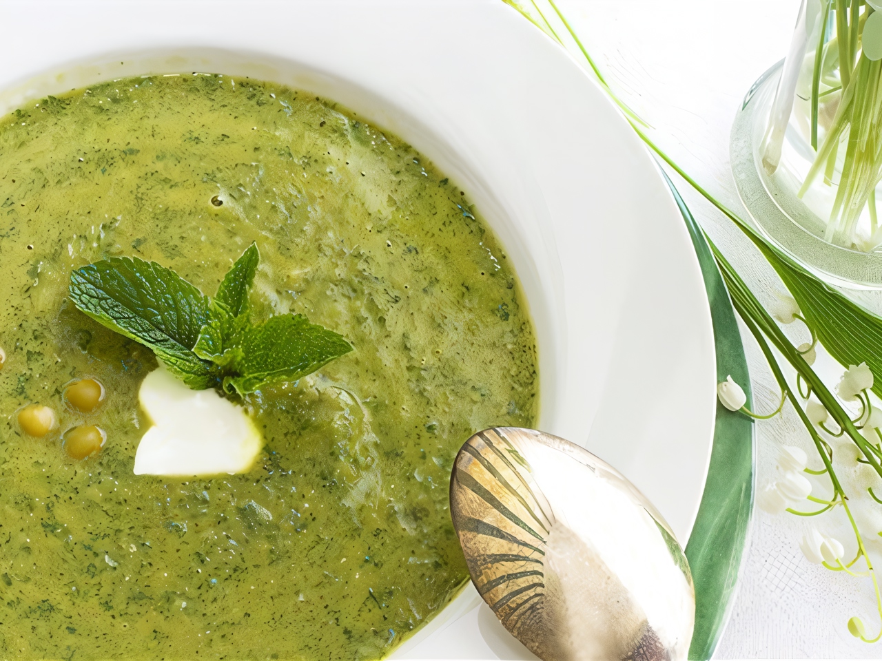 Fresh Pea and Mint Soup