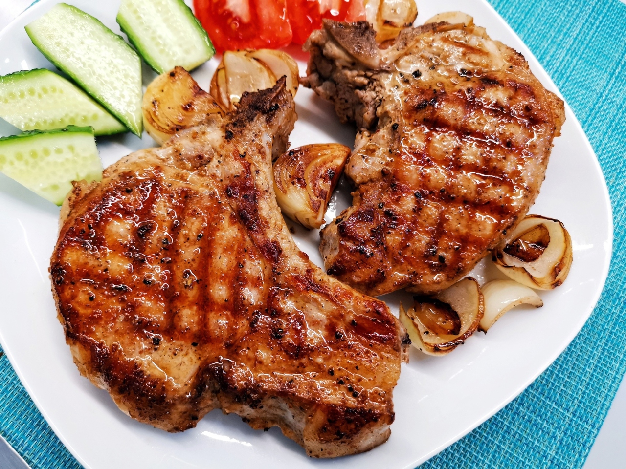Pork Loin Sautéed with Onions