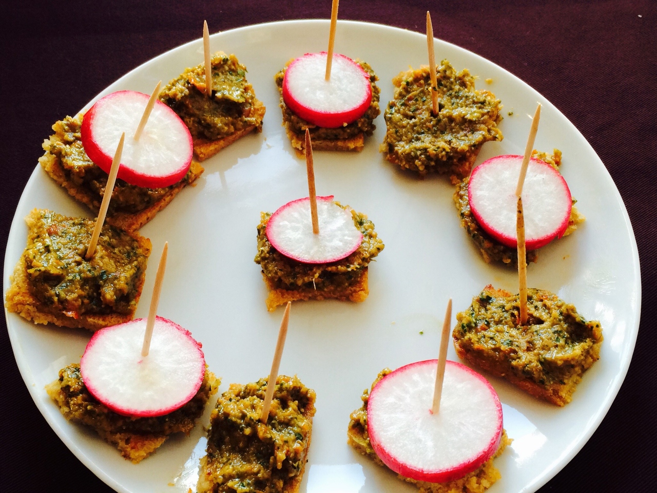 Tapas with Sun-Dried Tomato and Anchovy Pesto