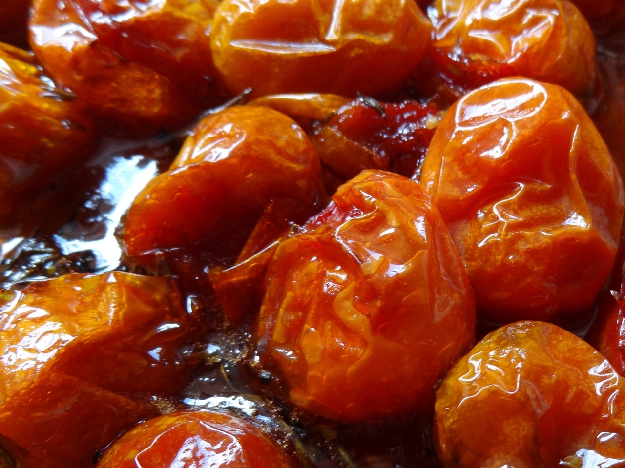 Tomatelli in Spicy Caramel with Marinated Mozzarella