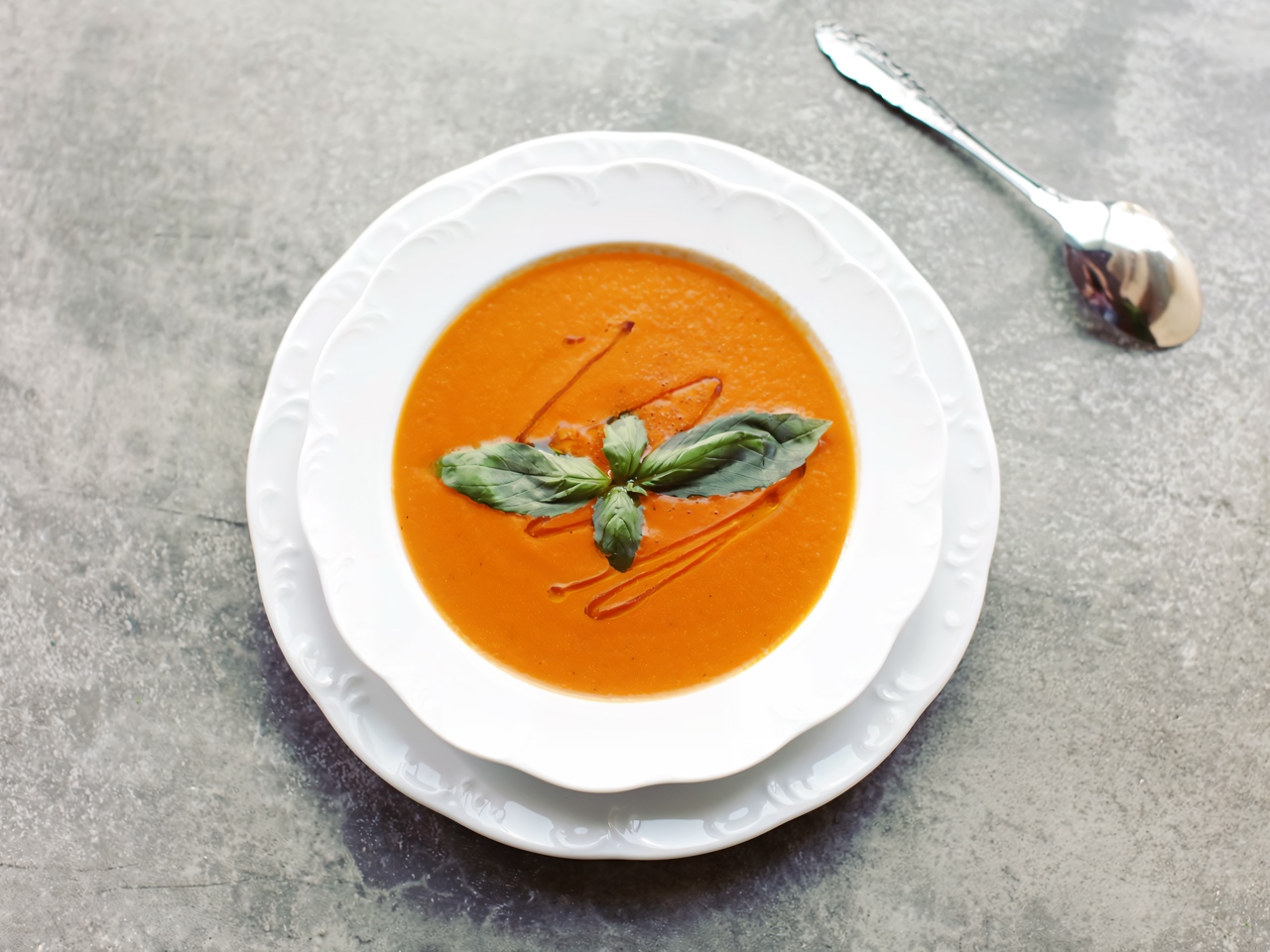 Tomato Cream Soup with Sun-Dried Tomatoes