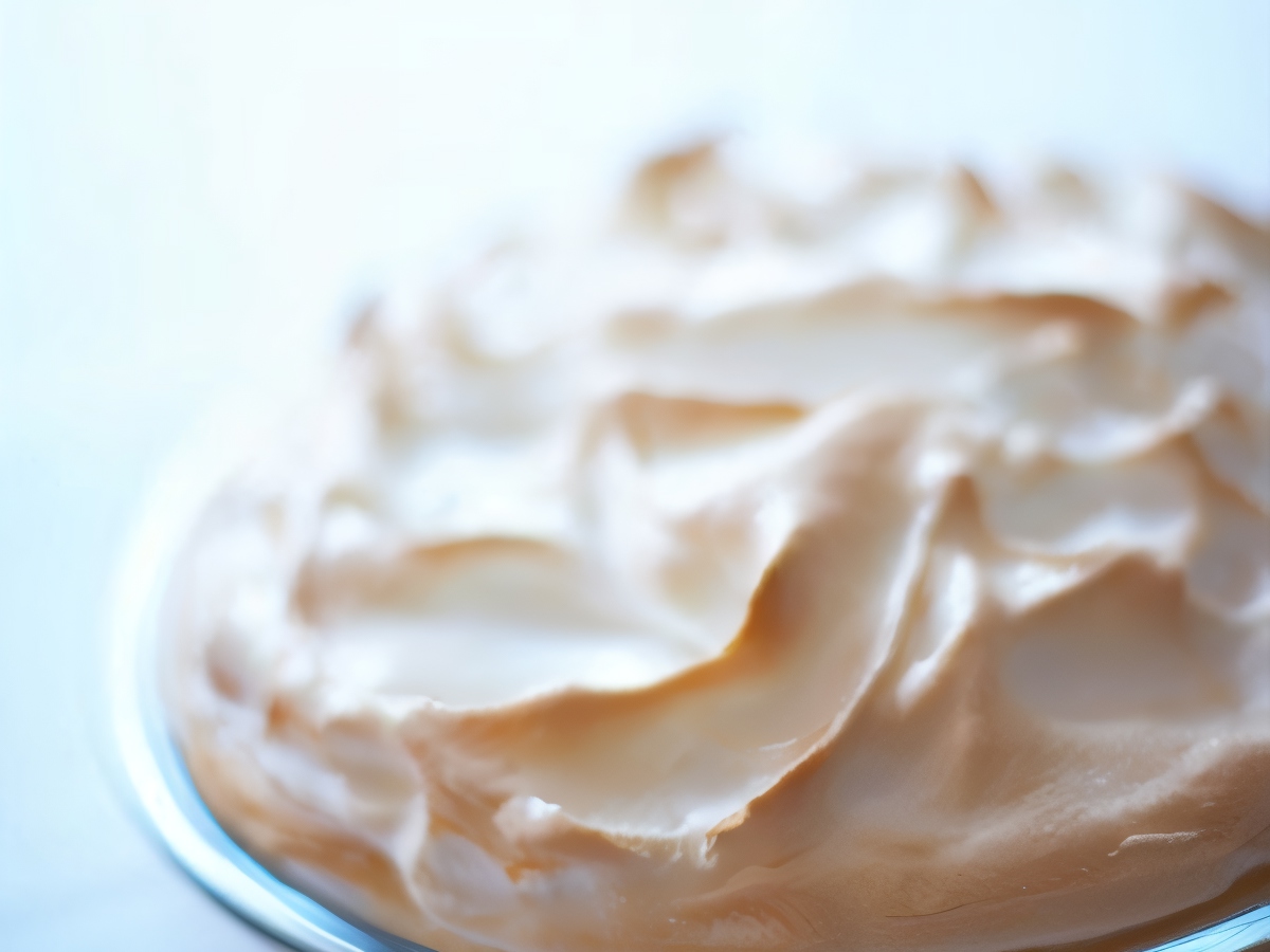 Pavlova Cake