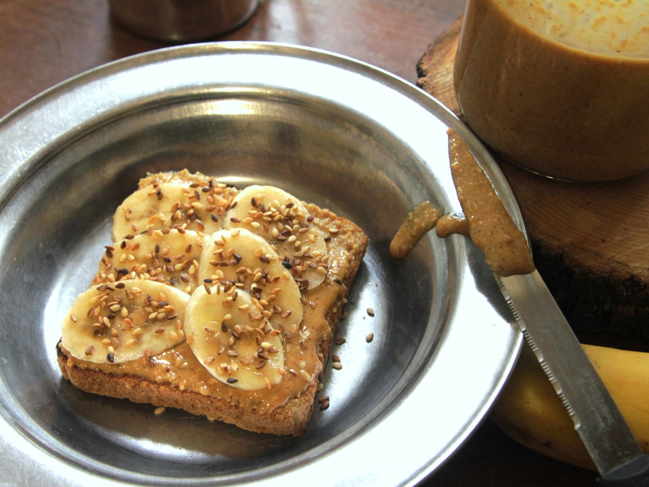 Toast with Peanut Butter, Banana, and Sesame