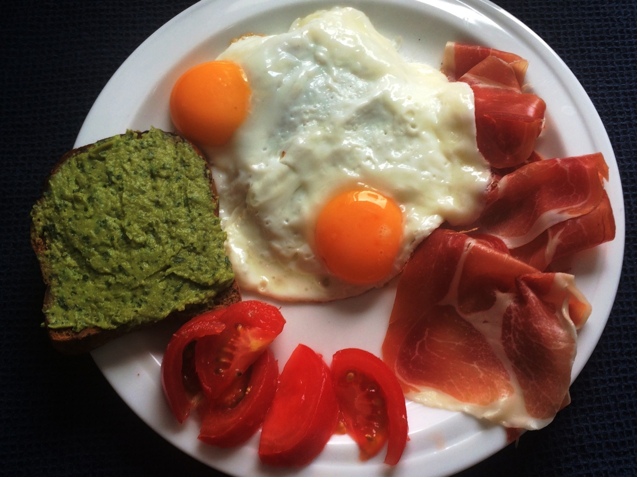 Toast with Young Pea Puree for Breakfast