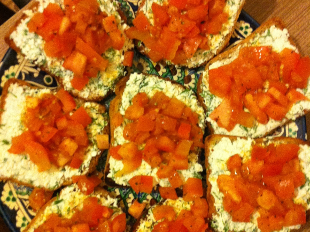 Toast with Cottage Cheese, Garlic, and Herbs