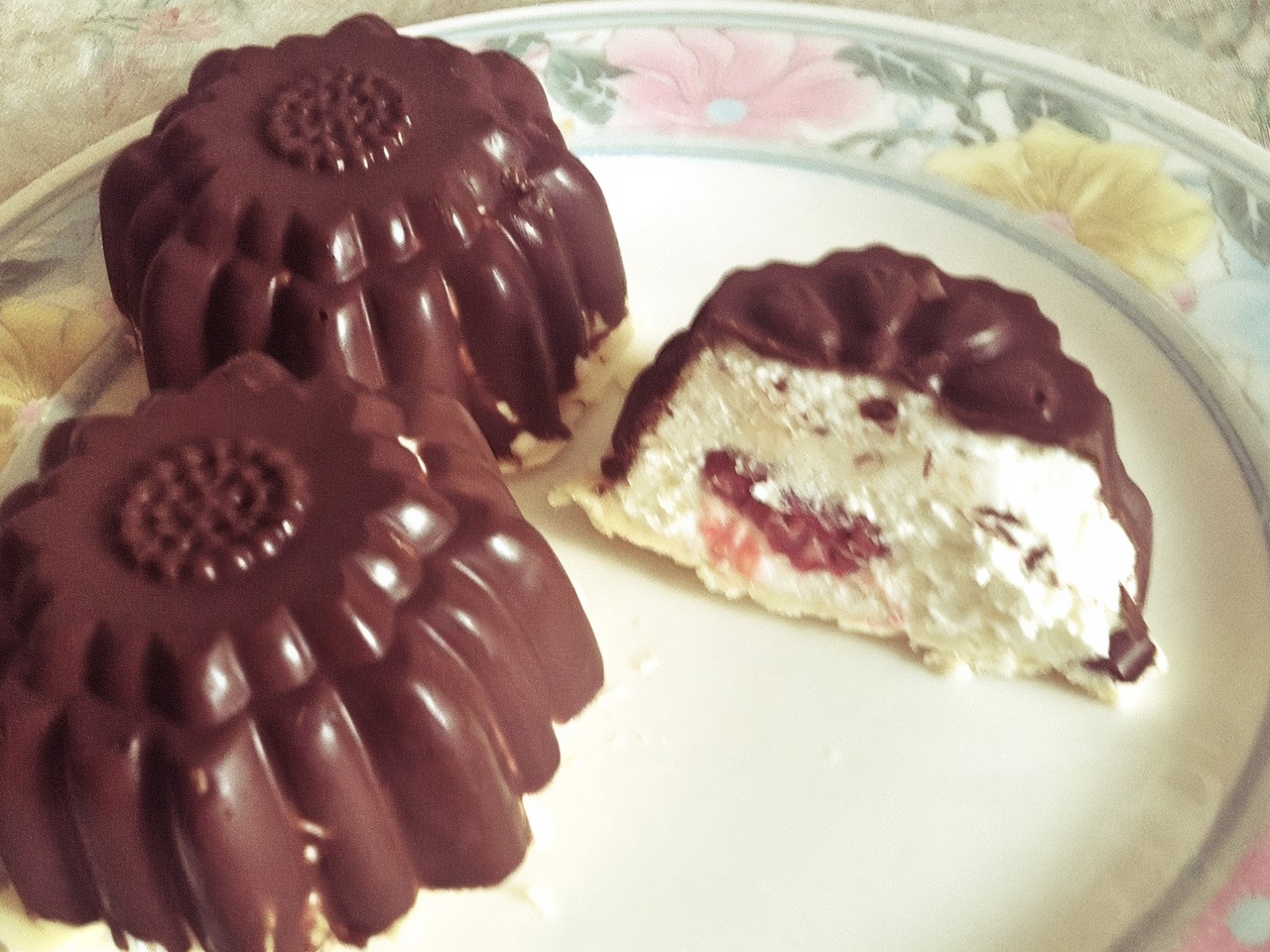 Cottage Cheese Bars in Dark and White Chocolate