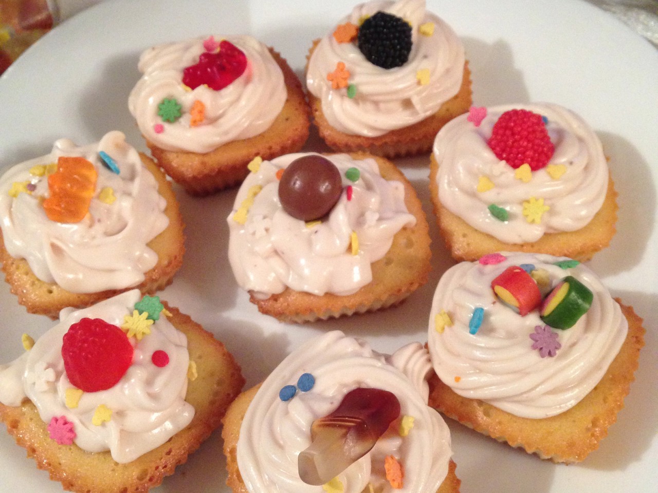Cream Cheese Frosting for Cakes and Cupcakes