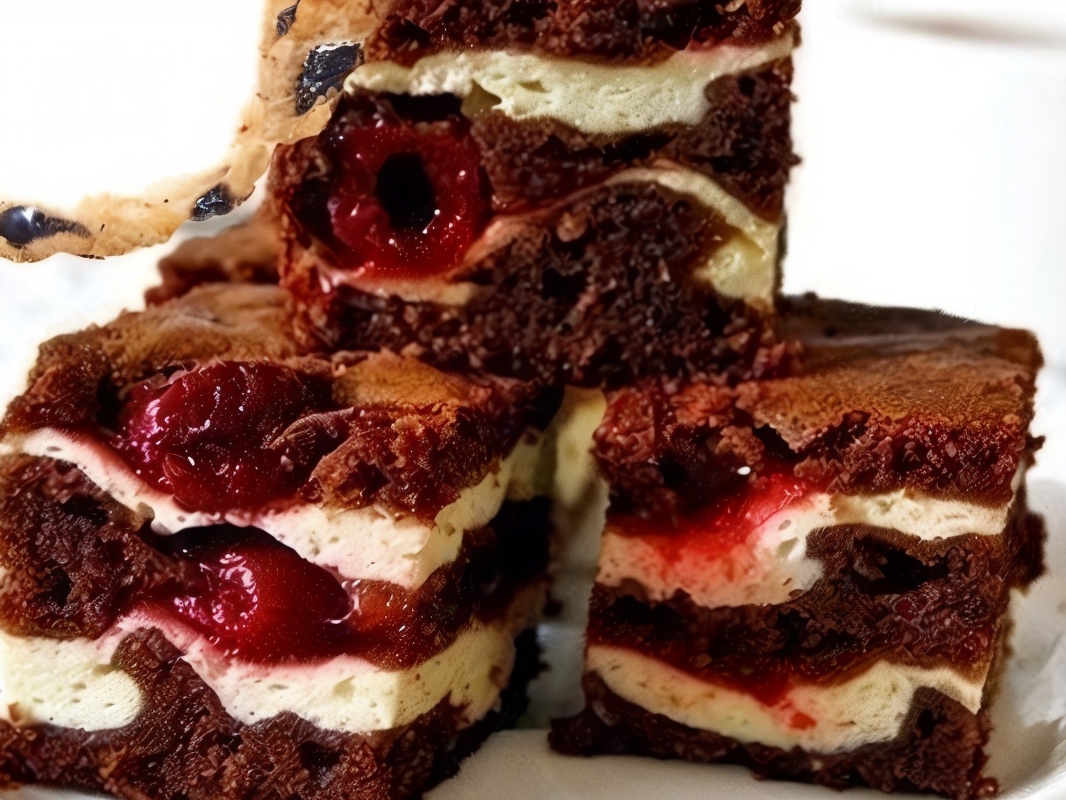 Cottage Cheese and Berry Casserole