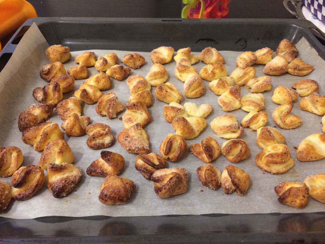 Cottage Cheese Shell Cookies "Goose Feet"