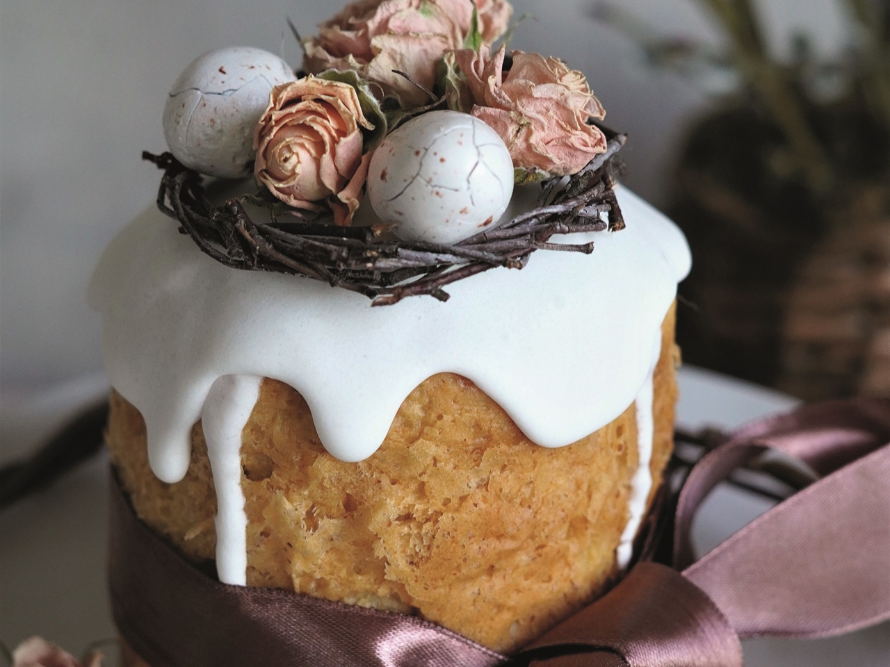 Cottage Cheese Kulich with Almond Grits