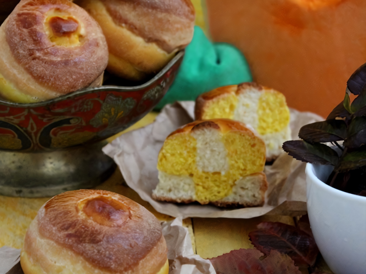 Pumpkin Cheese Buns