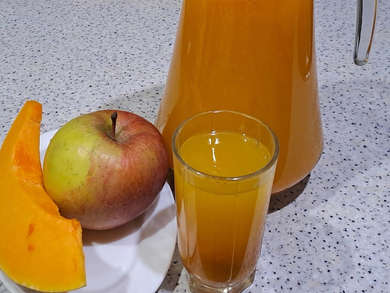 Pumpkin-Apple Juice for Winter
