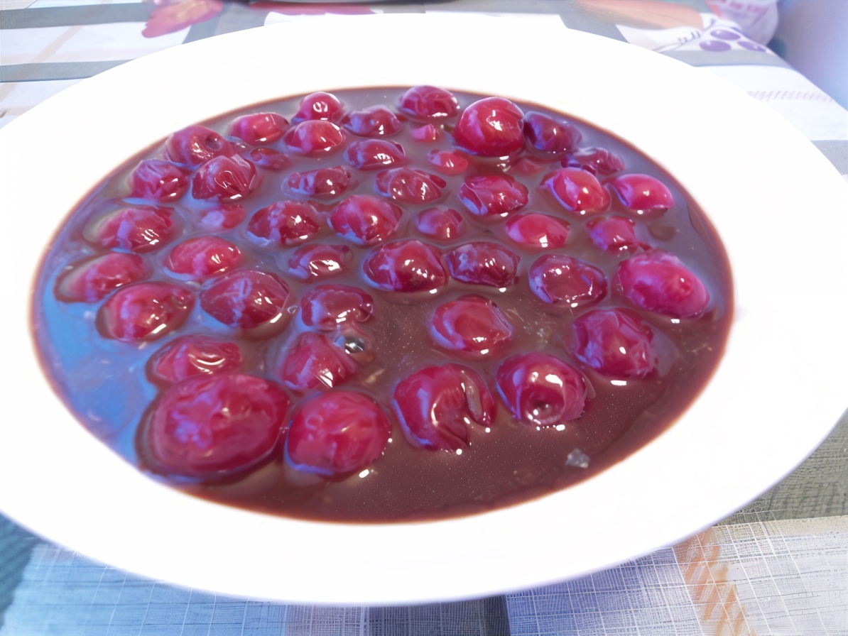 Cherries in Chocolate Sauce