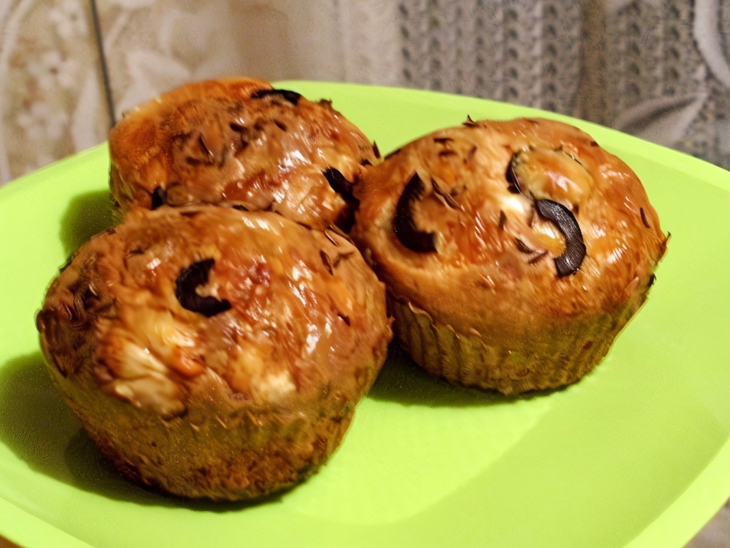 Airy Cheese Muffins with Cottage Cheese Dough