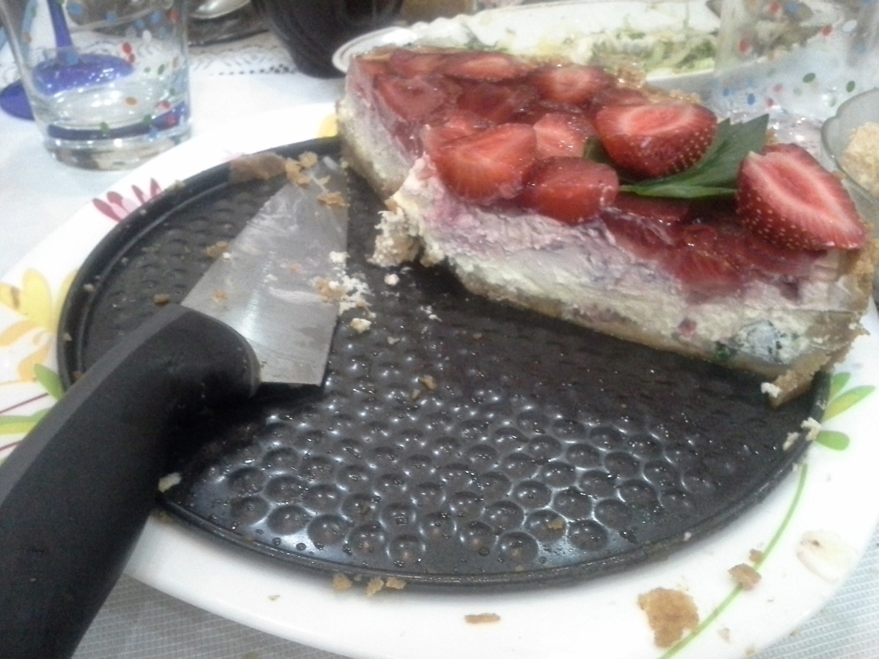 Fluffy Strawberry Cheesecake