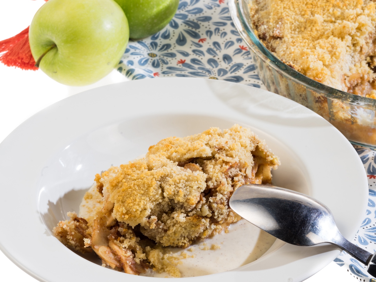 Apple Pie with Vanilla Sauce