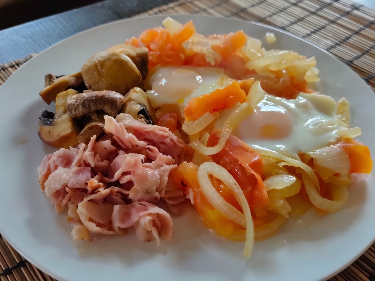 Scrambled Eggs with Bacon, Onion, Tomato, and Mushrooms