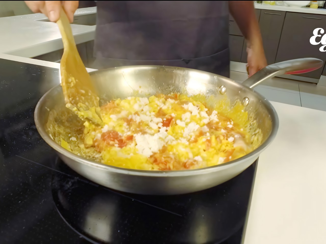 Scrambled Eggs with Cheese