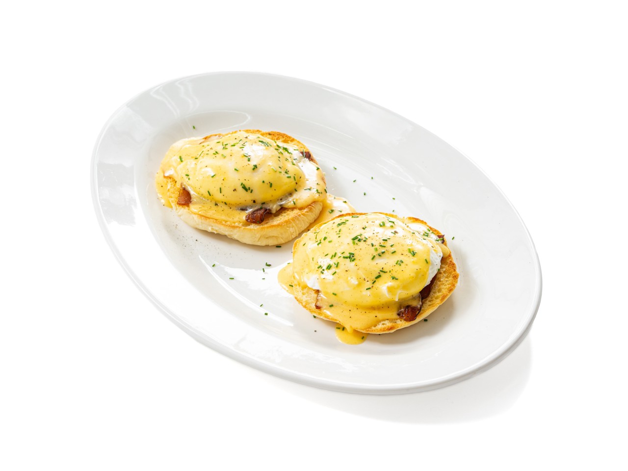 Eggs Benedict with English Muffins