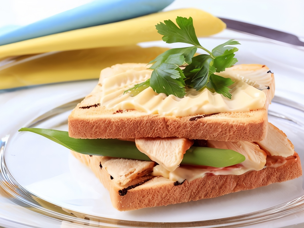 Smoked Turkey Appetizer with Cheese Sauce and Toasts