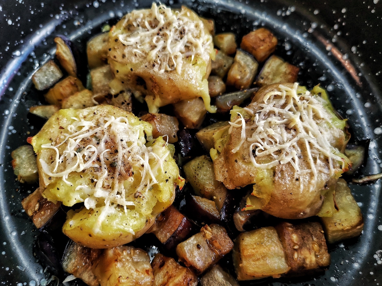 Baked Potatoes with Cheese and Eggplant