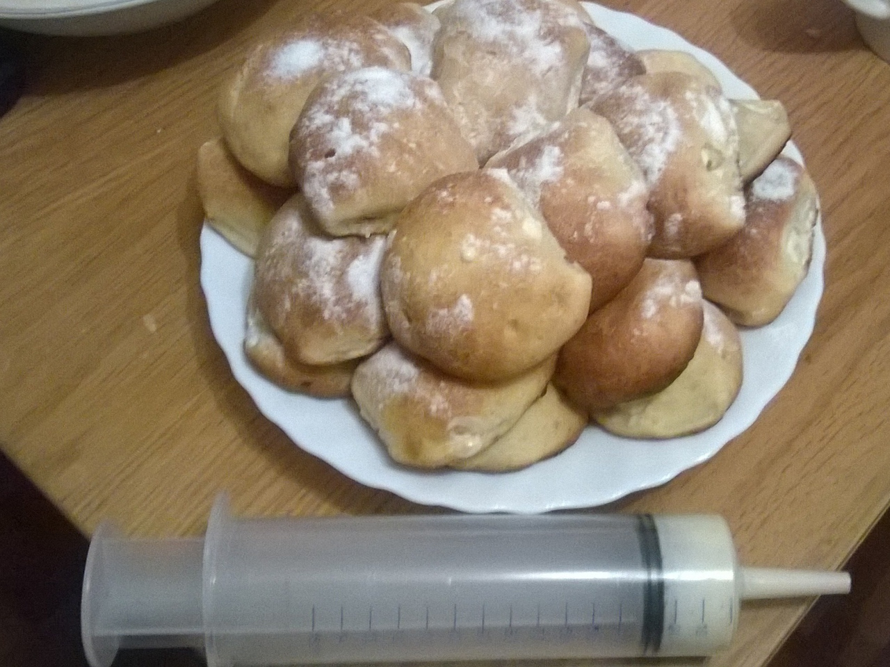 Choux Pastries with Cream Filling