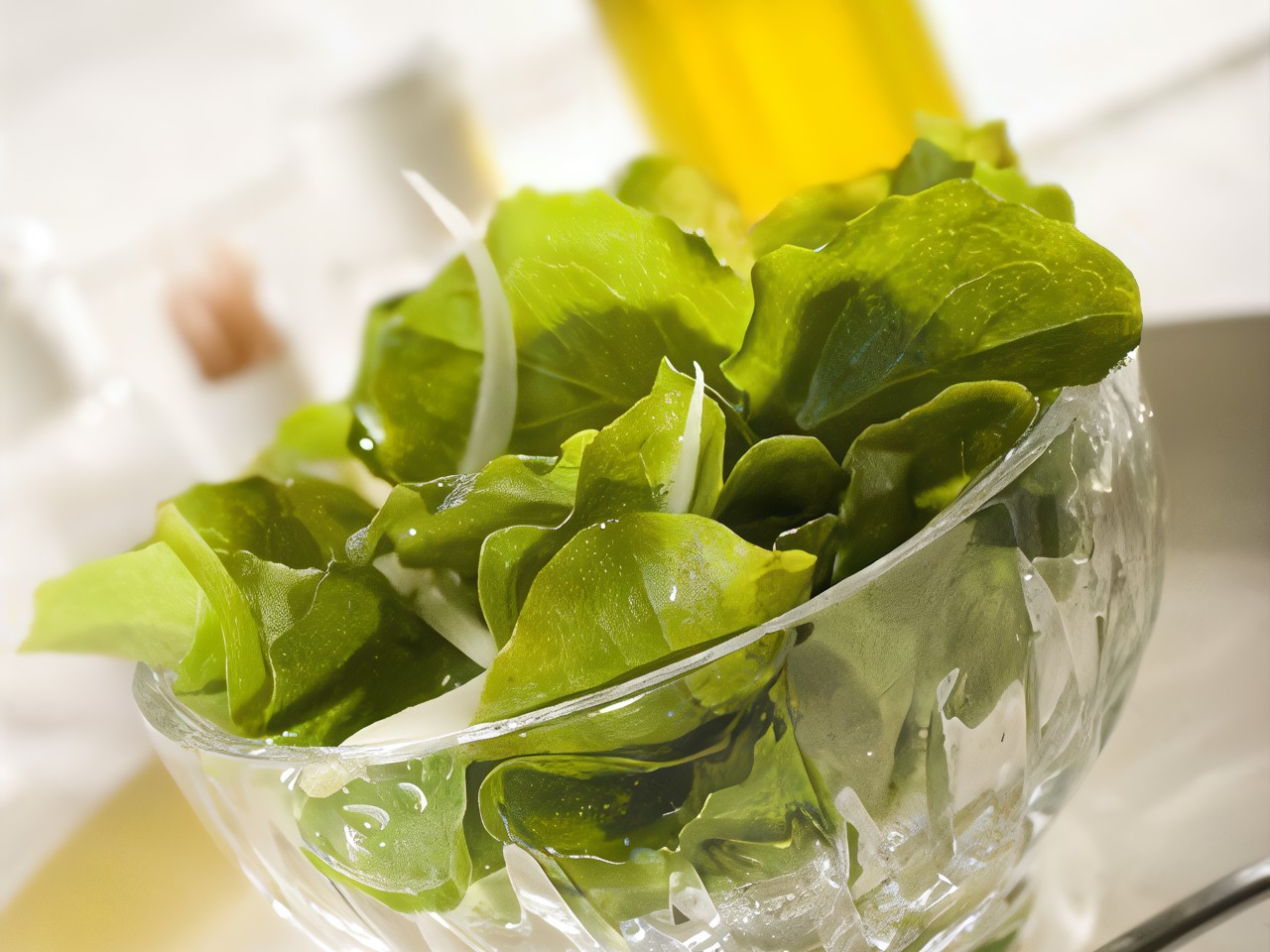 Green Salad with Honey Dressing