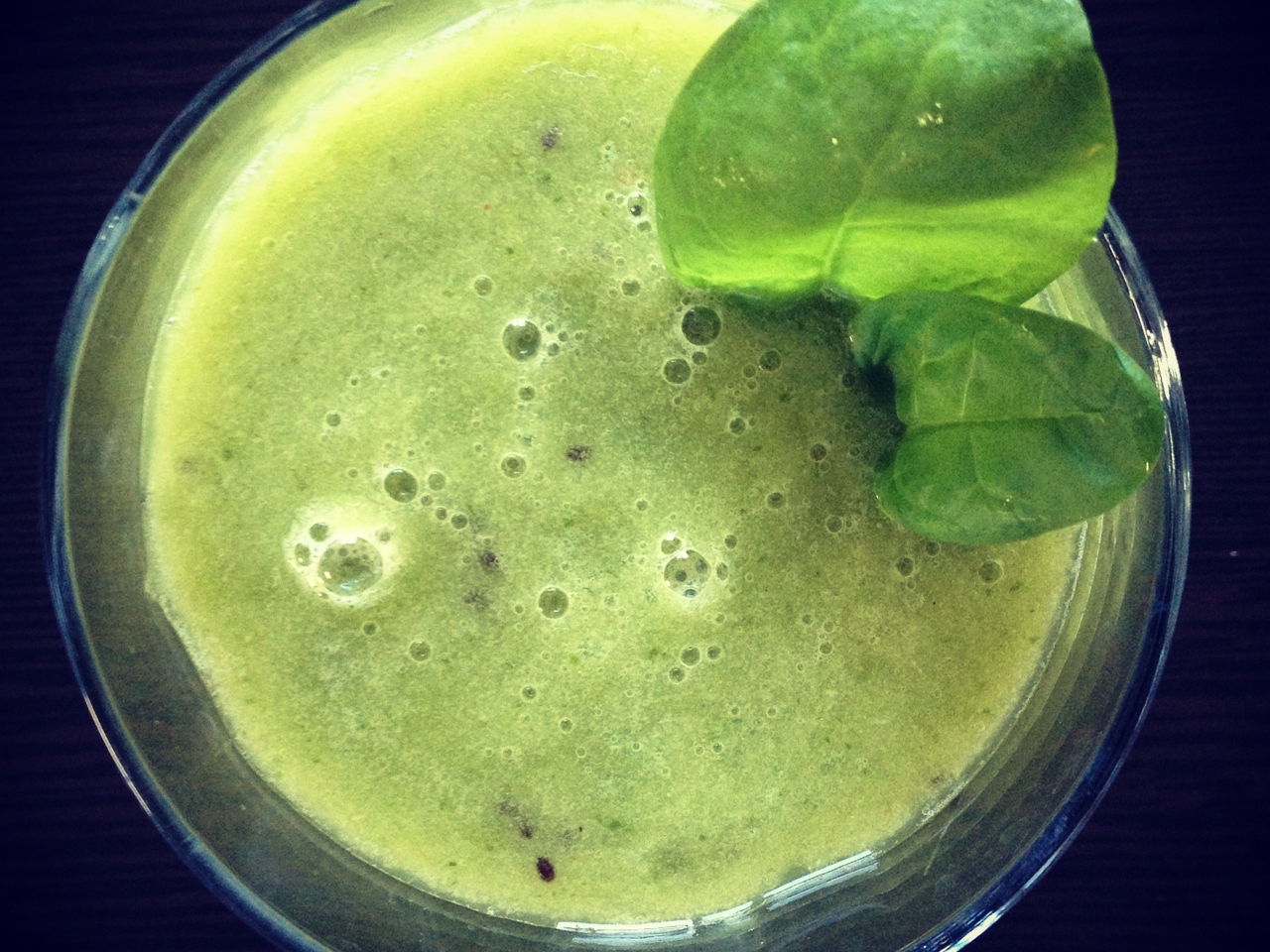 Green Smoothie with Pineapple