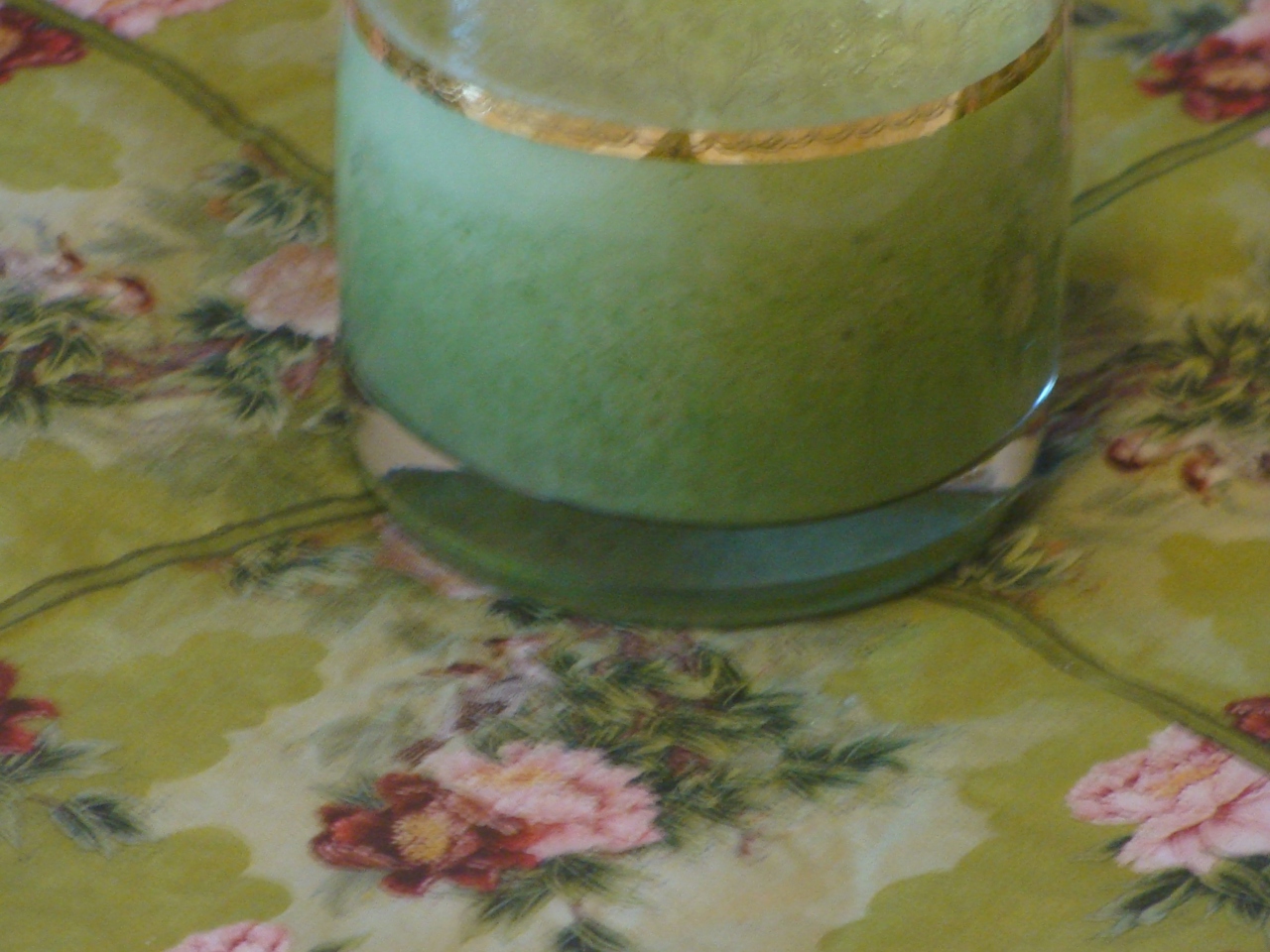 Green Kumys Smoothie with Spinach and Cucumber "Juice of Life"