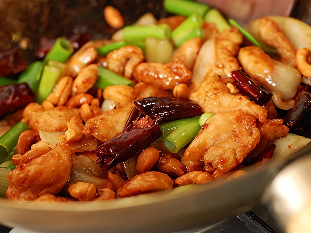 Fried Chicken with Cashews and Vegetables