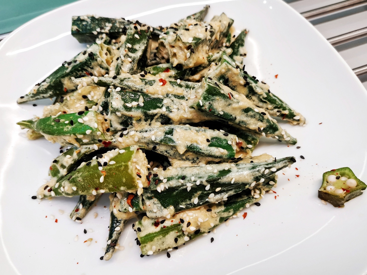 Fried Okra in Garlic Sauce