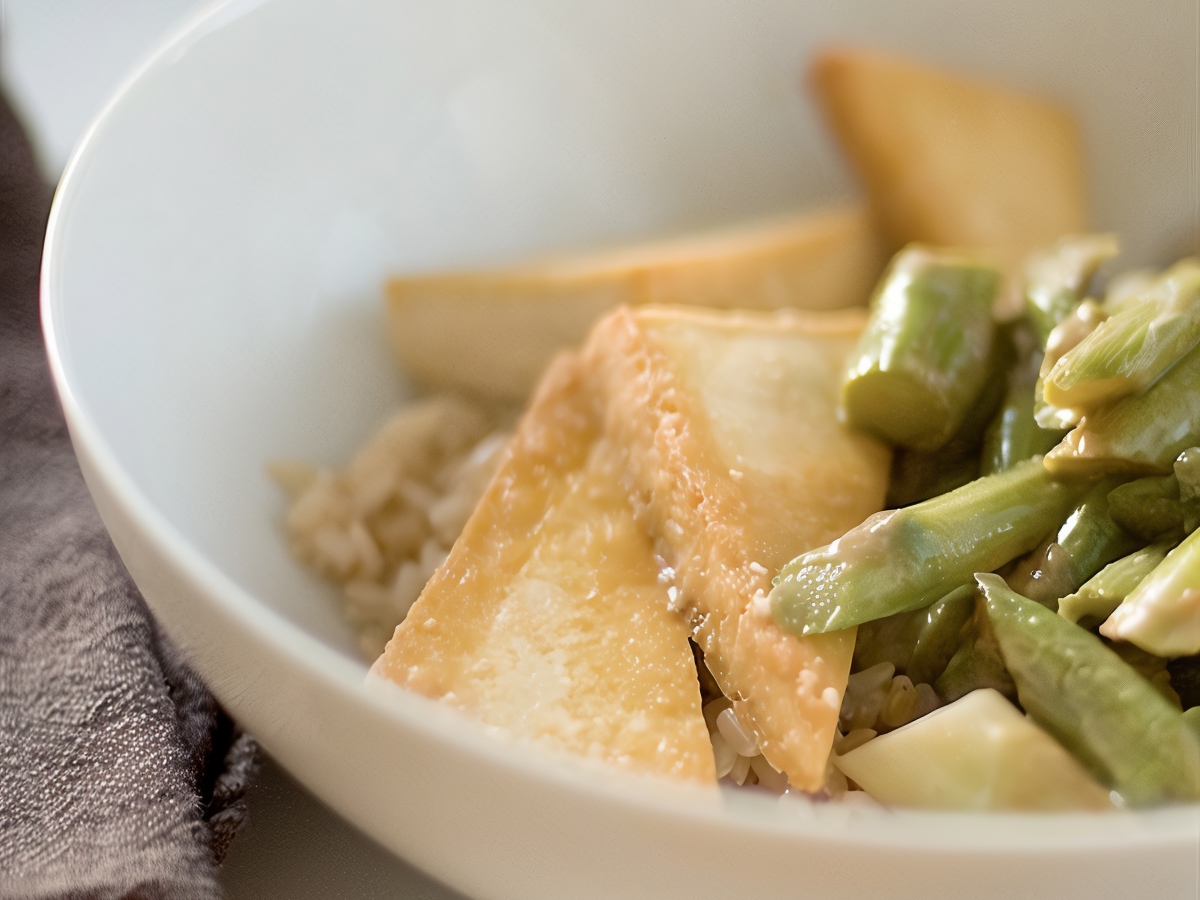 Fried Tofu with Asparagus in Orange Sauce