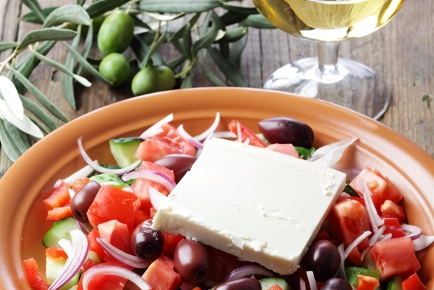 Греческий салат с бальзамическим уксусом