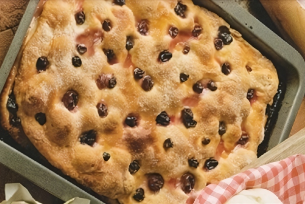 Итальянский пирог с начинкой из винограда