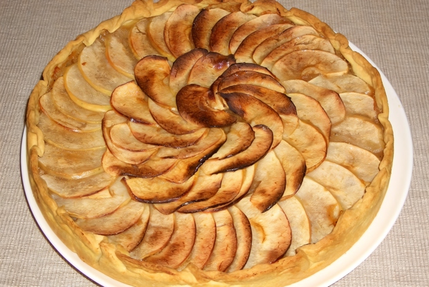 Яблочный пирог по-французски