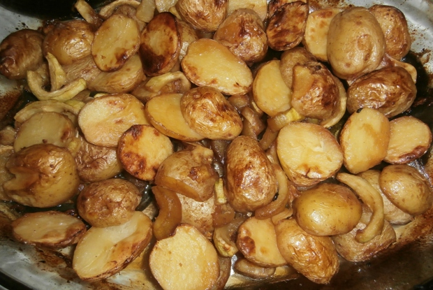 Картофель и цукини запеченые в соевом соусе