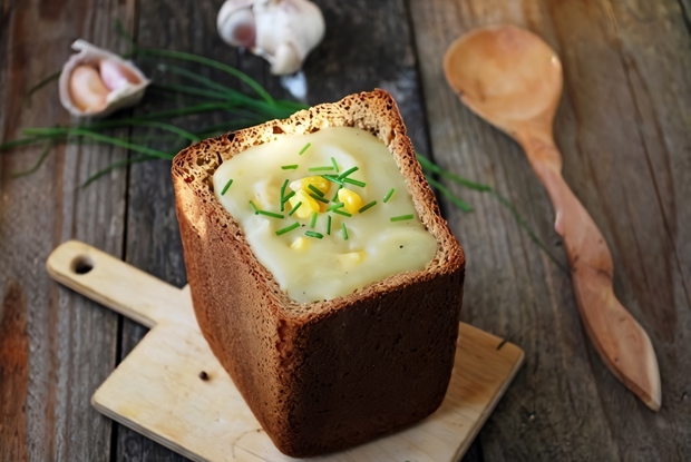 Картофельный суп-пюре в хлебе