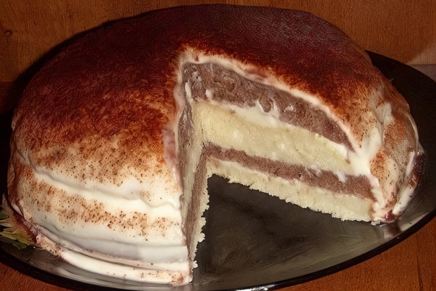 Кефирный торт со сметанным кремом