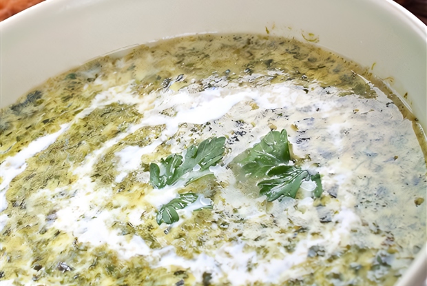 Крем-суп из фенхеля, порея и шпината