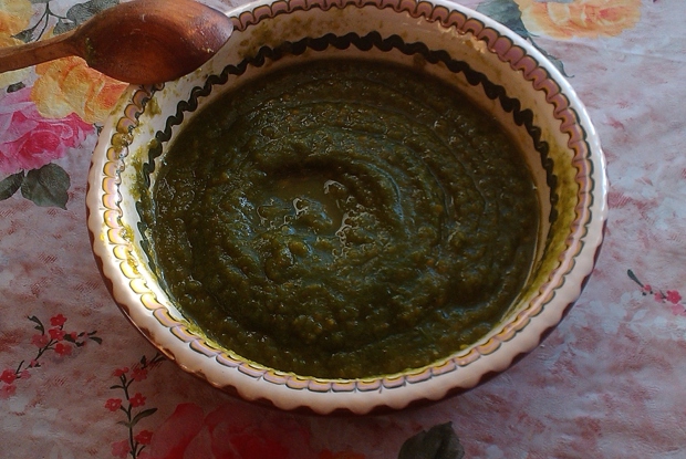 Крем-суп из шпината с топинамбуром