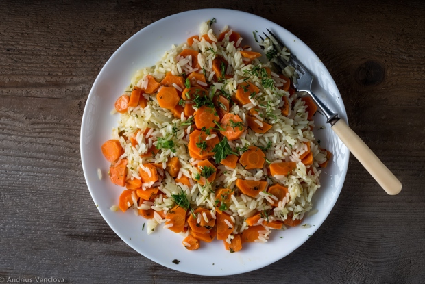 Морковь тушеная, с рисом
